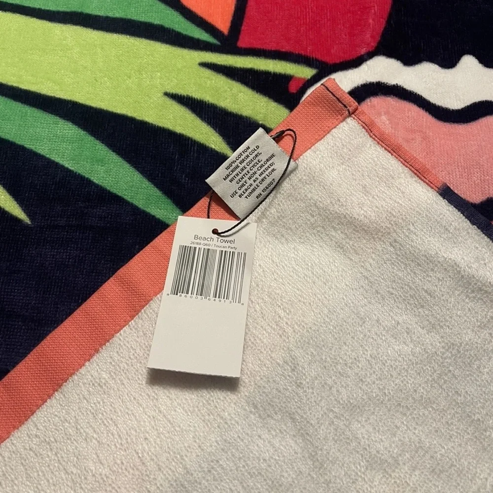 NWT Vera Bradley Beach Towel Toucan Party NWT